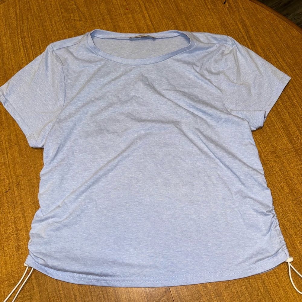 BCBG women’s tshirt size medium EUC